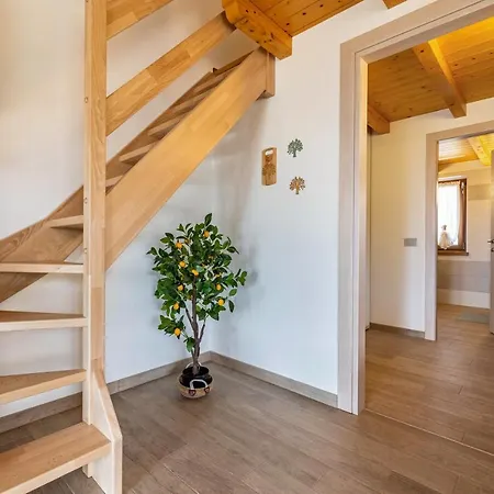 Bocca Nevese Pino Farm stay *