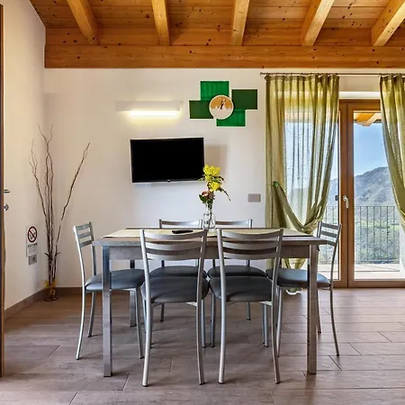 Bocca Nevese Pino Tremosine